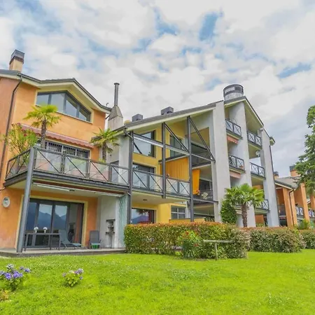 Stella Luxury Villa Ada شقة *